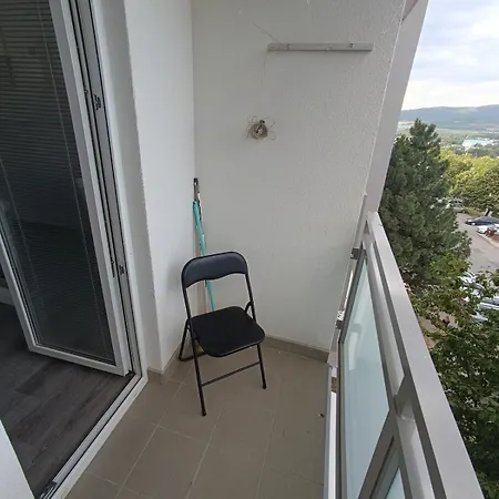 1-room *